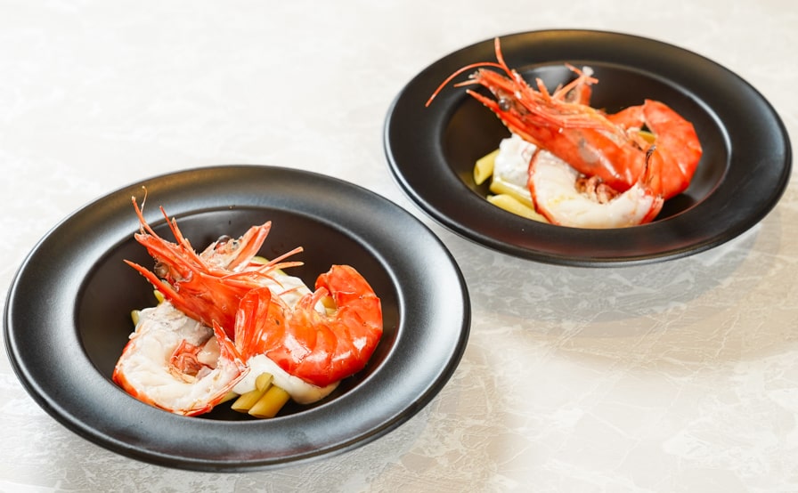 俺のイタリアンTOKYO名物② 大海老のプランチャー焼きをのせたトリュフクリーム(ペンネ)